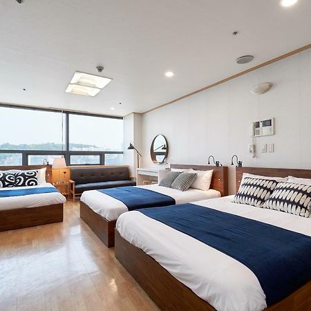 Willow House Hongdae Seoul Bagian luar foto