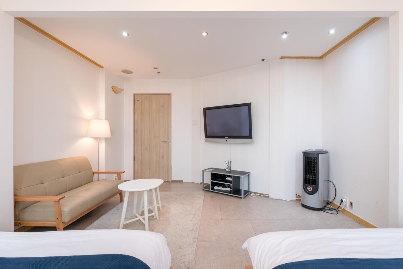 Willow House Hongdae Seoul Bagian luar foto