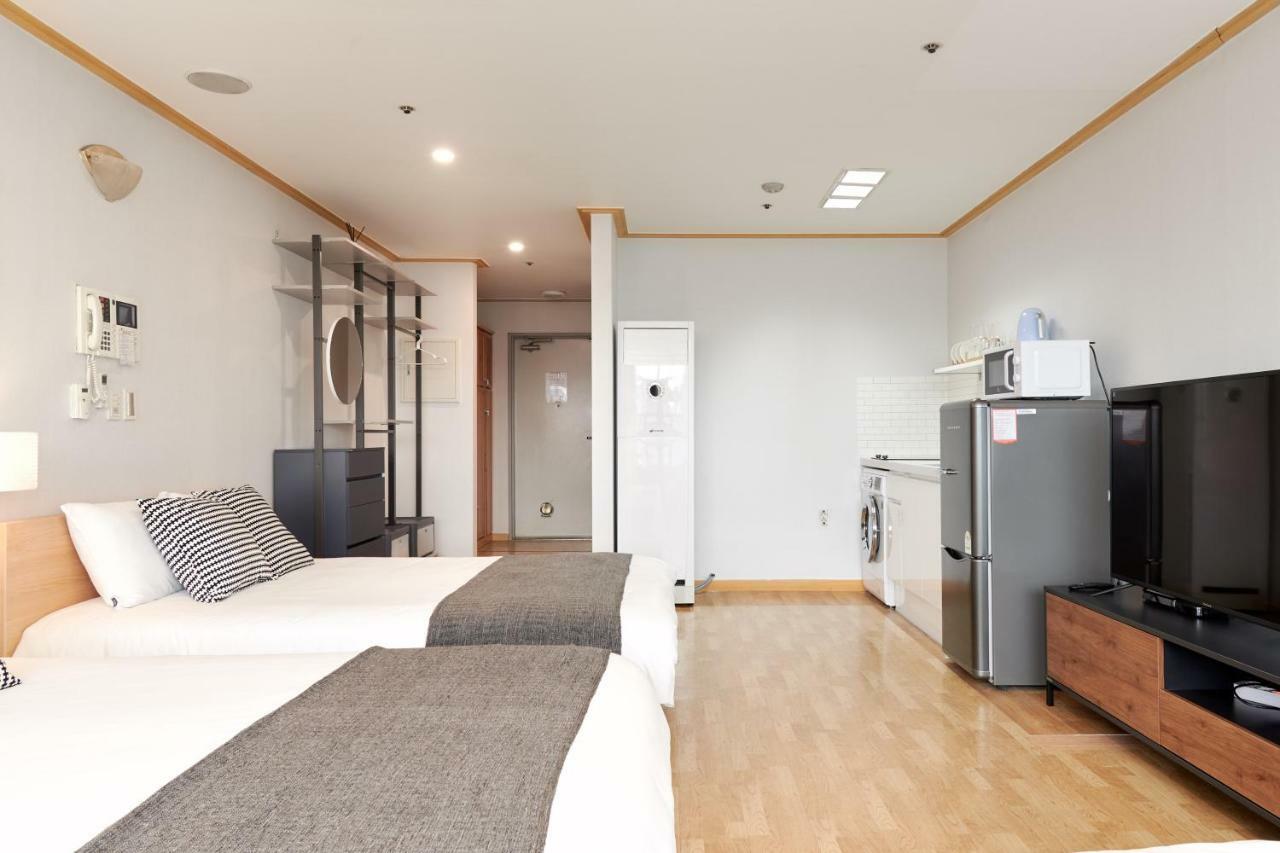 Willow House Hongdae Seoul Bagian luar foto